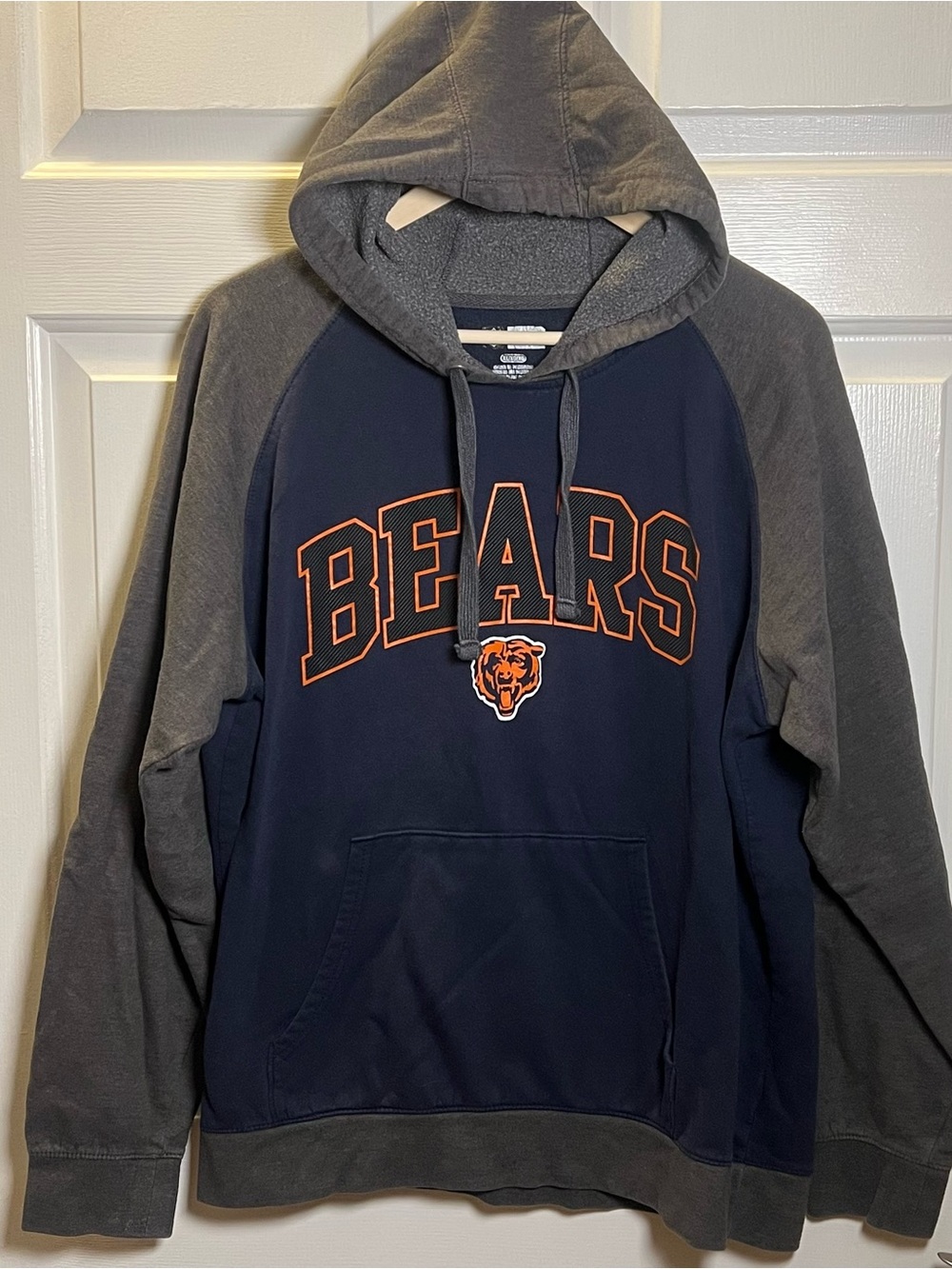 Chicago Bears NFL Hoodie Size XL Navy/Gray Raglan Football Pullover Sweatshirt